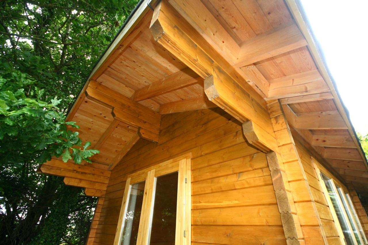 Yealm Cabin Self Catering Log Cabin In Devon With Hot Tub Plymouth Esterno foto